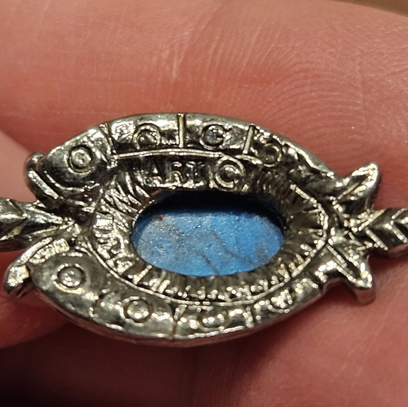 Arthur Pepper ART Faux Turquoise Bear Paw Necklace Clip Earring Set - Picture 11 of 11